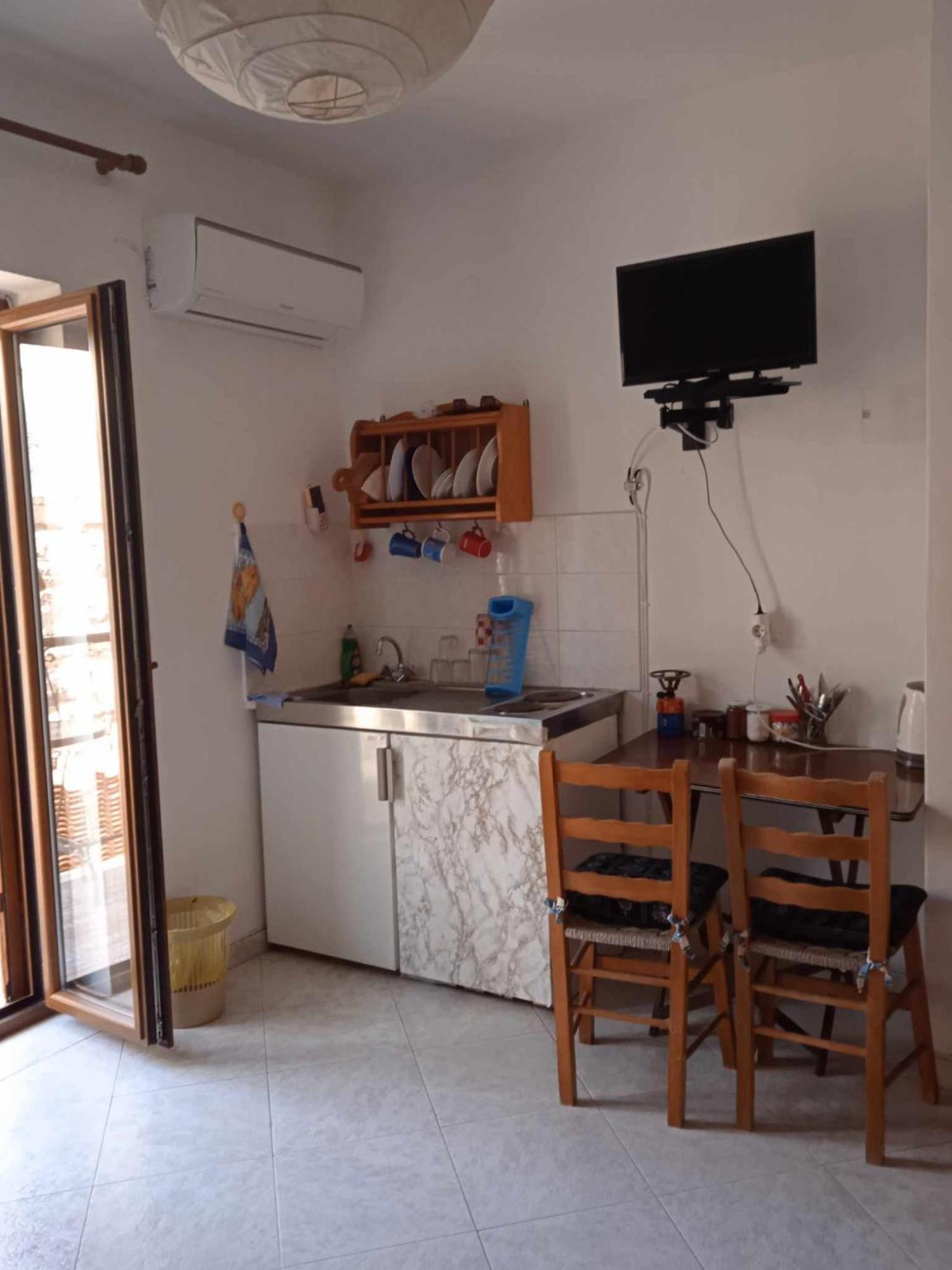 Μαχη Ενοικιαζόμενα Δωμάτια Митимна Экстерьер фото