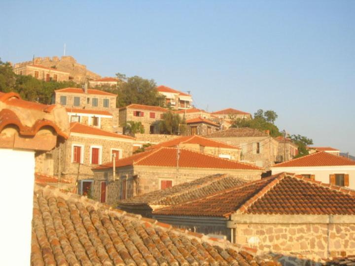 Μαχη Ενοικιαζόμενα Δωμάτια Митимна Экстерьер фото